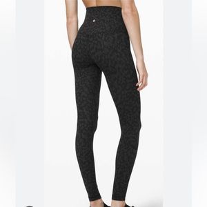 Lululemon pattern leggings